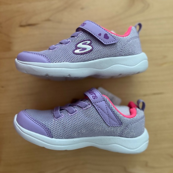 NEW IN BOX! Skechers Kids Lilac and Hot Pink Mesh Sneaker - Picture 4 of 7